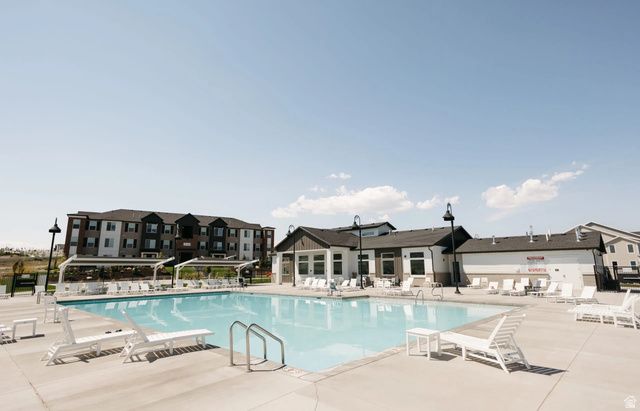 997 N LEDGER DR, Saratoga Springs, UT 84045