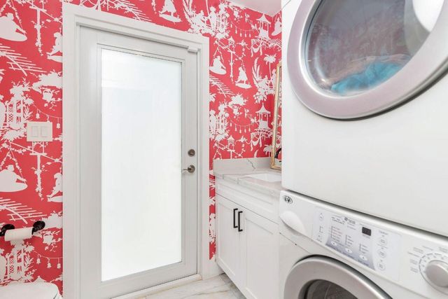 3504 S Olive Avenue, West Palm Beach, FL 33405