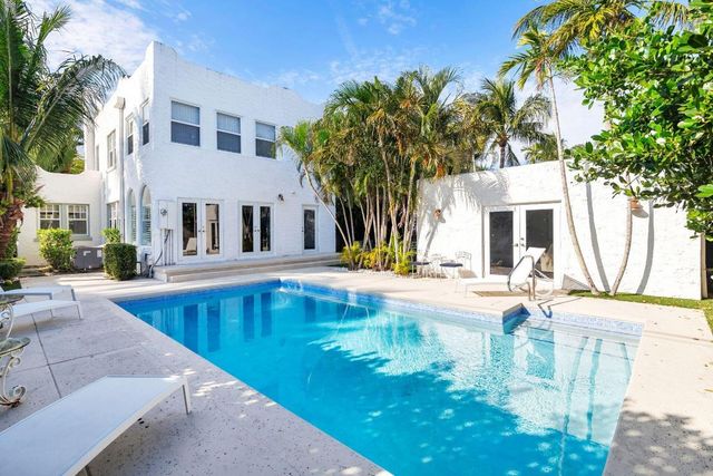 3504 S Olive Avenue, West Palm Beach, FL 33405