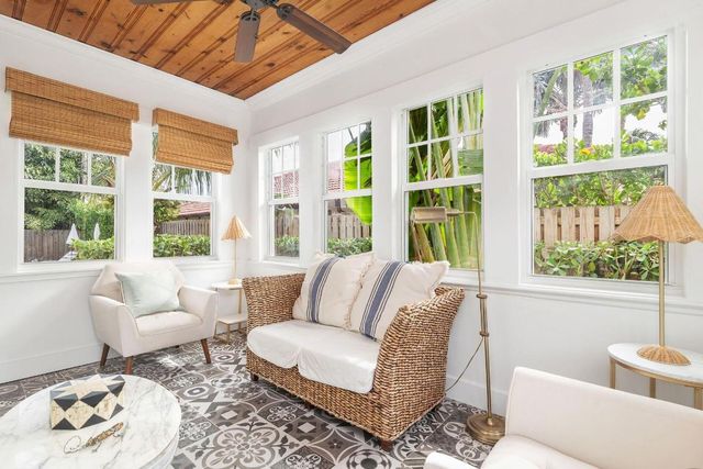 3504 S Olive Avenue, West Palm Beach, FL 33405