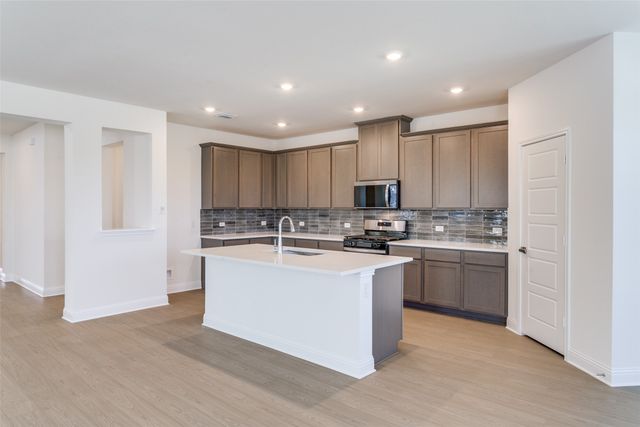 102 Hudson Lane, Justin, TX 76247