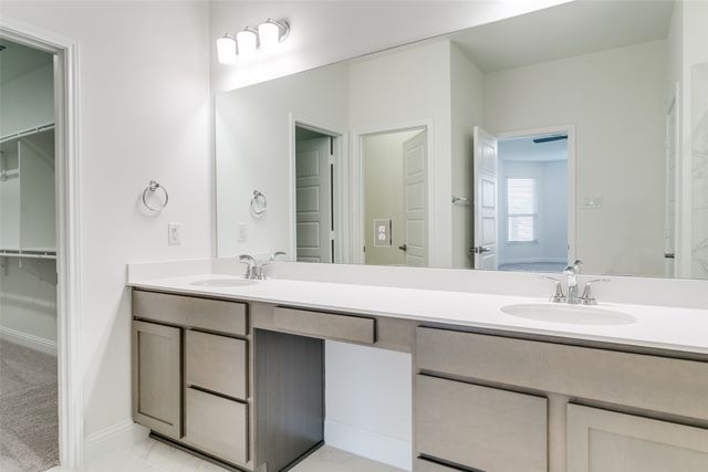 102 Hudson Lane, Justin, TX 76247