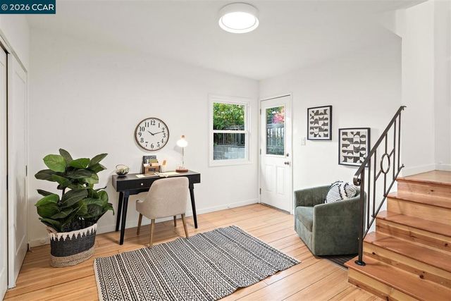 6555 Saroni Dr, Oakland, CA 94611