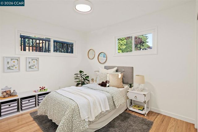 6555 Saroni Dr, Oakland, CA 94611