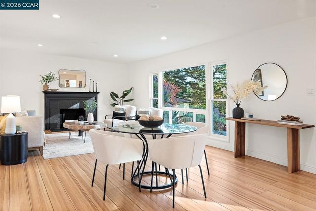 6555 Saroni Dr, Oakland, CA 94611