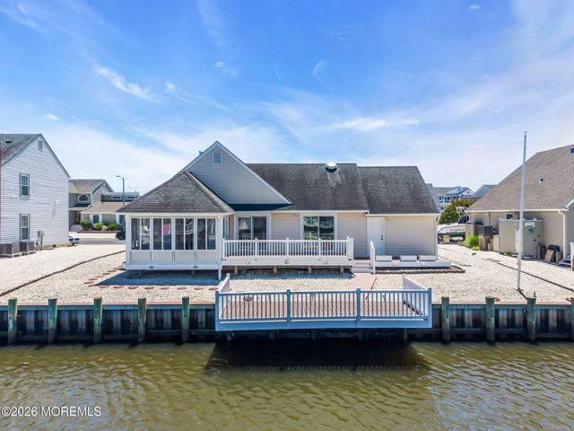 124 Matilda Drive, Manahawkin, NJ 08050