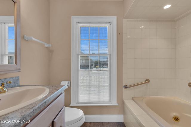 124 Matilda Drive, Manahawkin, NJ 08050
