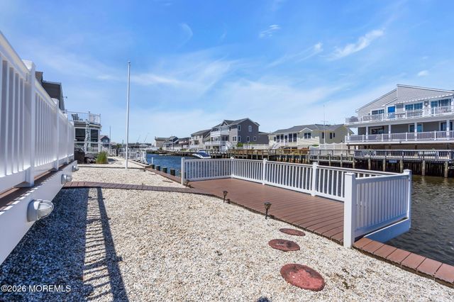 124 Matilda Drive, Manahawkin, NJ 08050