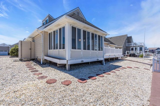 124 Matilda Drive, Manahawkin, NJ 08050