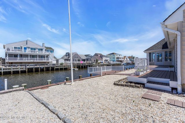 124 Matilda Drive, Manahawkin, NJ 08050