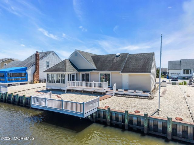 124 Matilda Drive, Manahawkin, NJ 08050