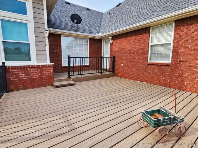 13976 N 503 Road, Tahlequah, OK 74464