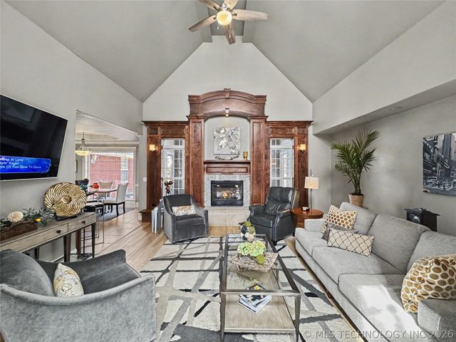 13976 N 503 Road, Tahlequah, OK 74464