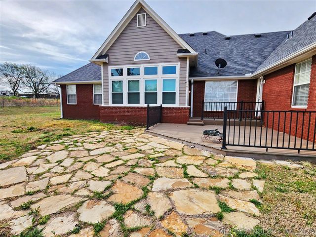 13976 N 503 Road, Tahlequah, OK 74464