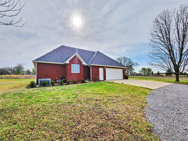 13976 N 503 Road, Tahlequah, OK 74464