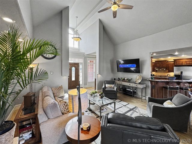 13976 N 503 Road, Tahlequah, OK 74464