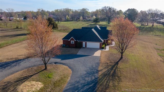 13976 N 503 Road, Tahlequah, OK 74464