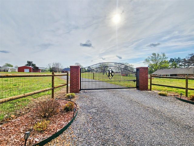 13976 N 503 Road, Tahlequah, OK 74464