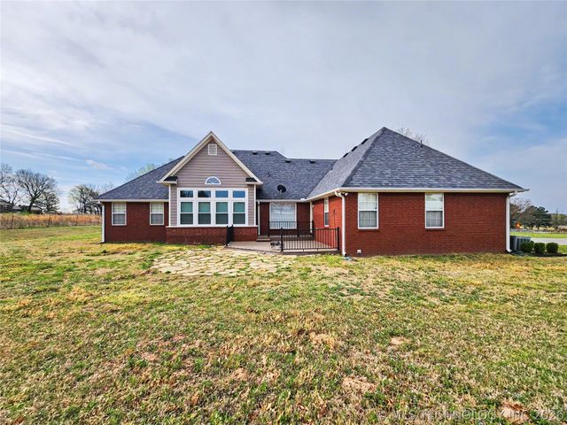 13976 N 503 Road, Tahlequah, OK 74464