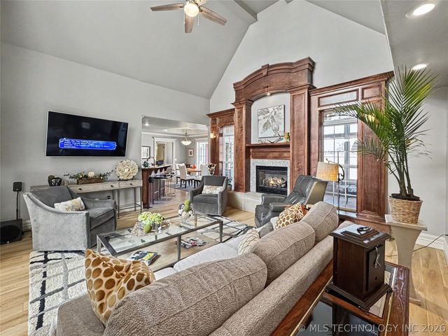 13976 N 503 Road, Tahlequah, OK 74464