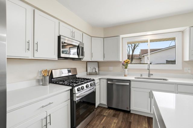 6111 69th STREET, Kenosha, WI 53142