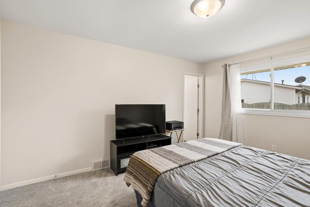 6111 69th STREET, Kenosha, WI 53142