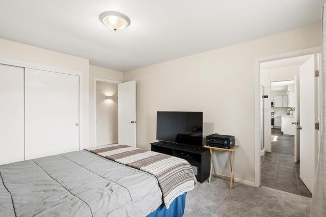 6111 69th STREET, Kenosha, WI 53142