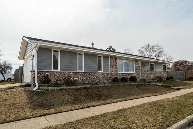 6111 69th STREET, Kenosha, WI 53142