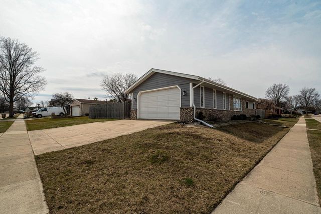 6111 69th STREET, Kenosha, WI 53142