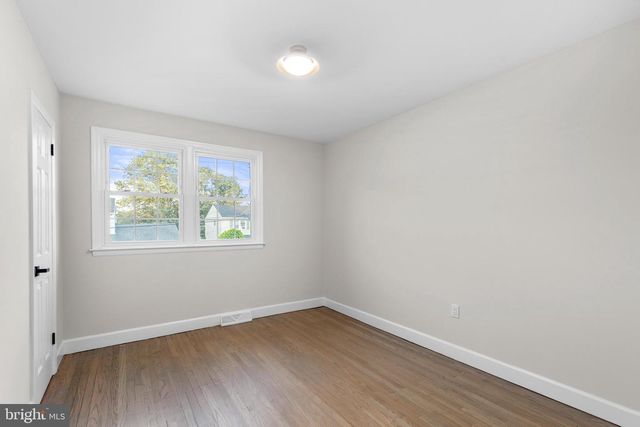2543 BURNING TREE RD, Pennsauken, NJ 08109