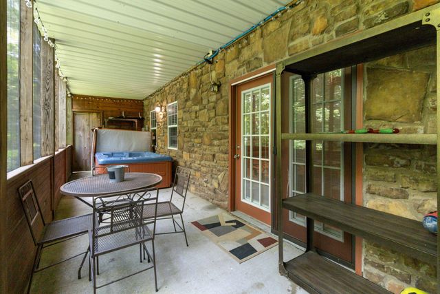 330 Enchanted Forest Way, Burnside, KY 42519