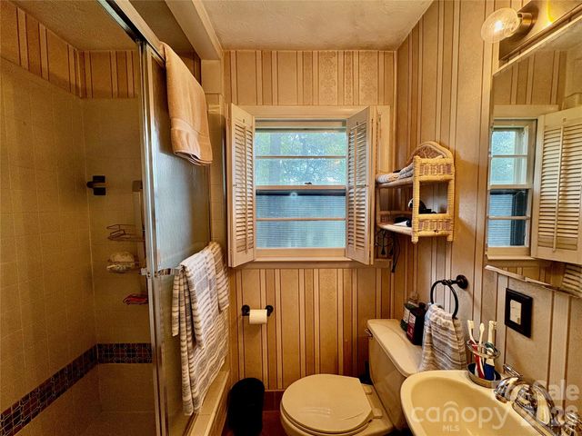 11 Thornberry Drive, Alexander, NC 28701