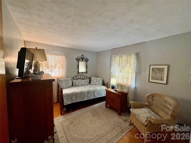 11 Thornberry Drive, Alexander, NC 28701