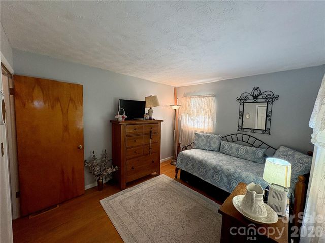 11 Thornberry Drive, Alexander, NC 28701