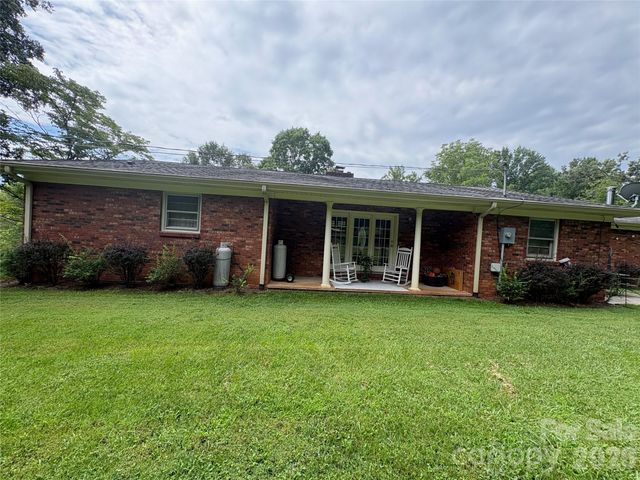 11 Thornberry Drive, Alexander, NC 28701
