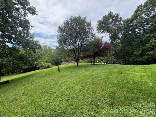 11 Thornberry Drive, Alexander, NC 28701