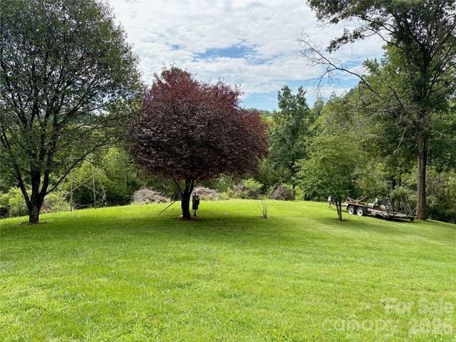 11 Thornberry Drive, Alexander, NC 28701