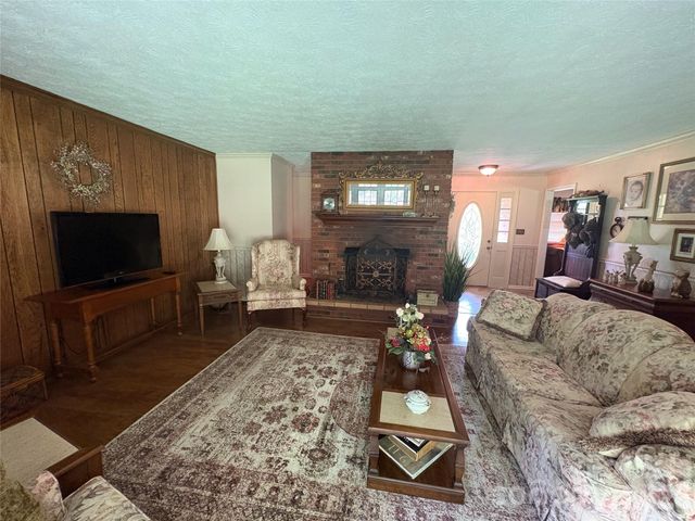 11 Thornberry Drive, Alexander, NC 28701