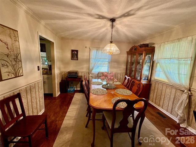 11 Thornberry Drive, Alexander, NC 28701