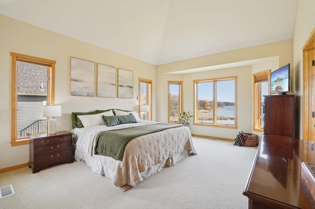 29411 Morningside Court, Lindstrom, MN 55045
