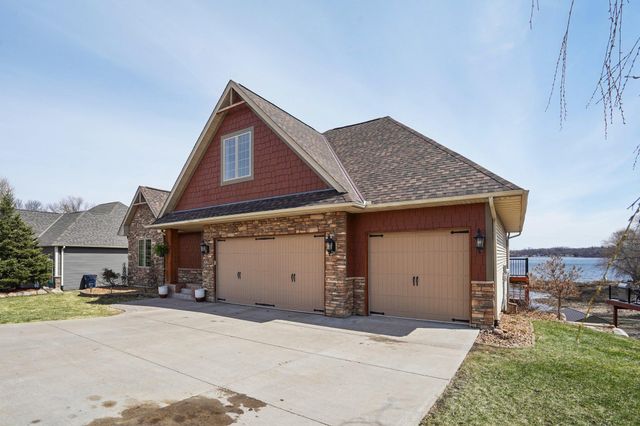 29411 Morningside Court, Lindstrom, MN 55045