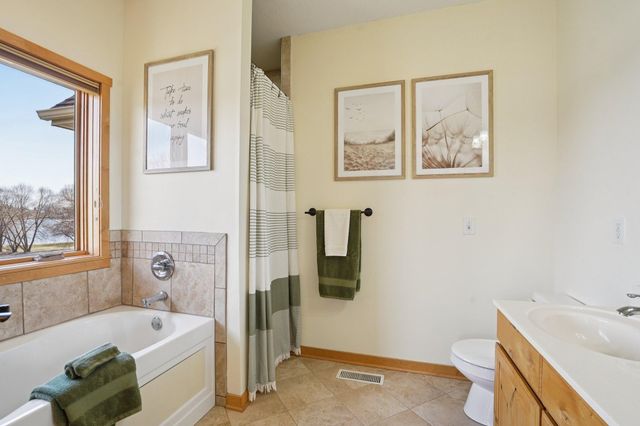 29411 Morningside Court, Lindstrom, MN 55045