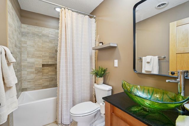 29411 Morningside Court, Lindstrom, MN 55045