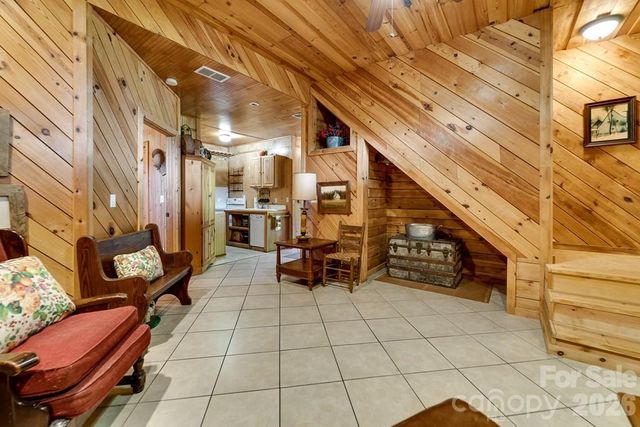 54 Barnwood Way, Whittier, NC 28789