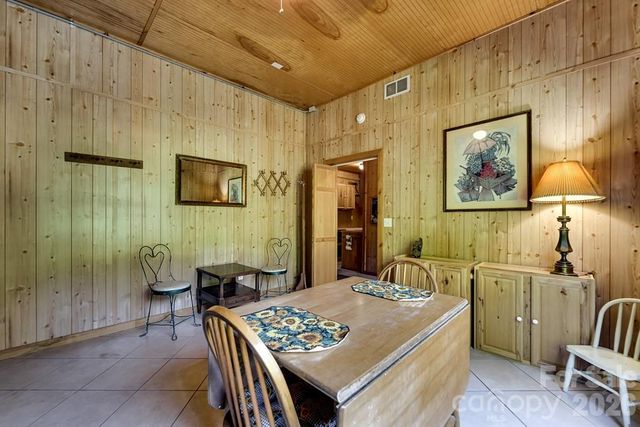 54 Barnwood Way, Whittier, NC 28789