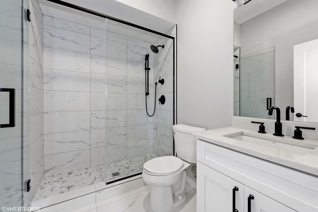 648 E Bowen Avenue 3, Chicago, IL 60653