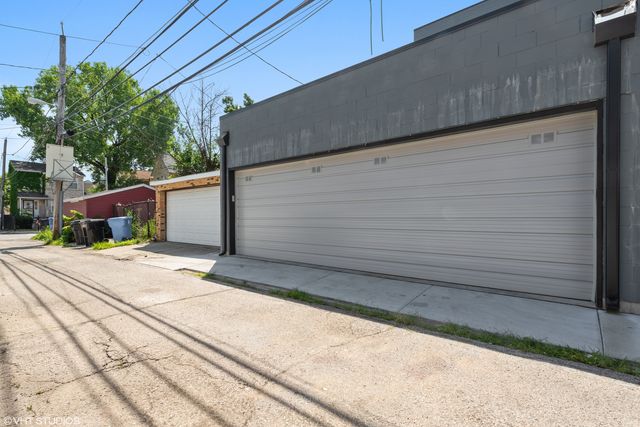 648 E Bowen Avenue 3, Chicago, IL 60653