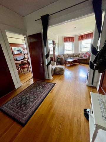 1681 Beacon St. 3, Brookline, MA 02445