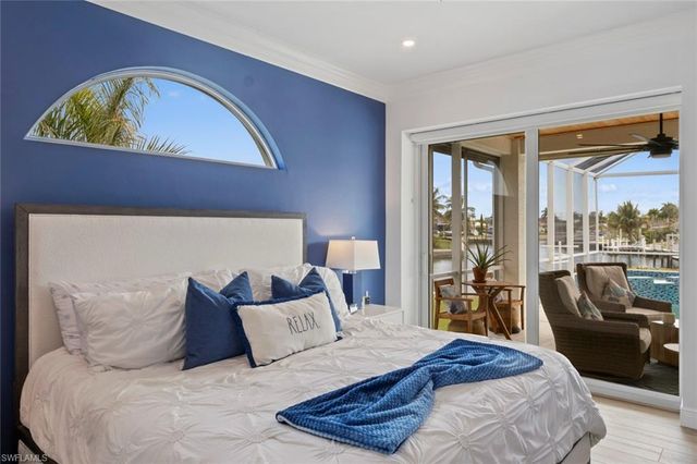 829 Wintergreen CT, Marco Island, FL 34145