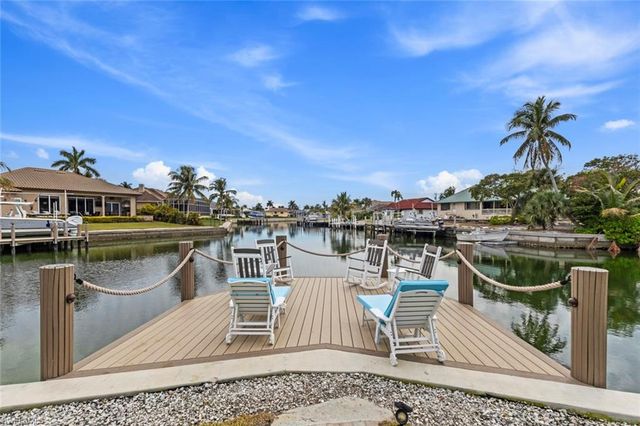 829 Wintergreen CT, Marco Island, FL 34145